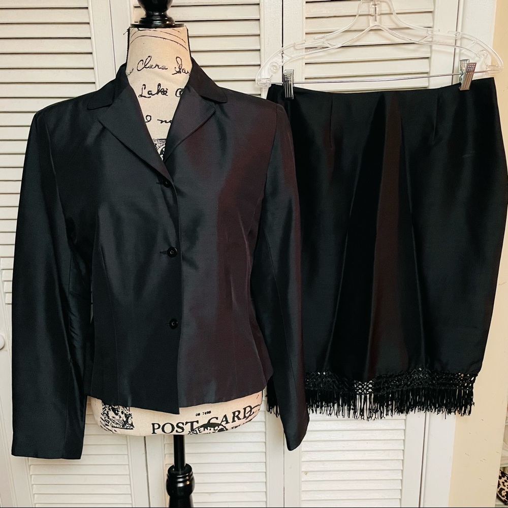 Harris Wallace New York Skirt Suit